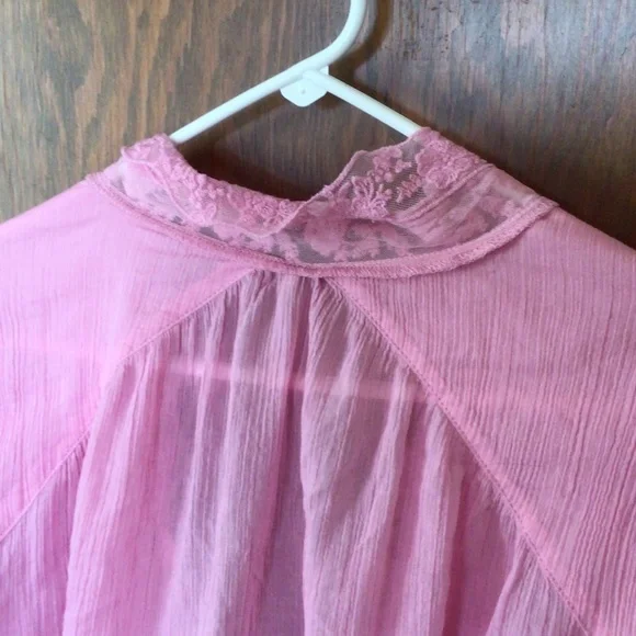 Free People Clemence Botton Down Blouse in Pink sz large NWOT - Picture 9 of 9